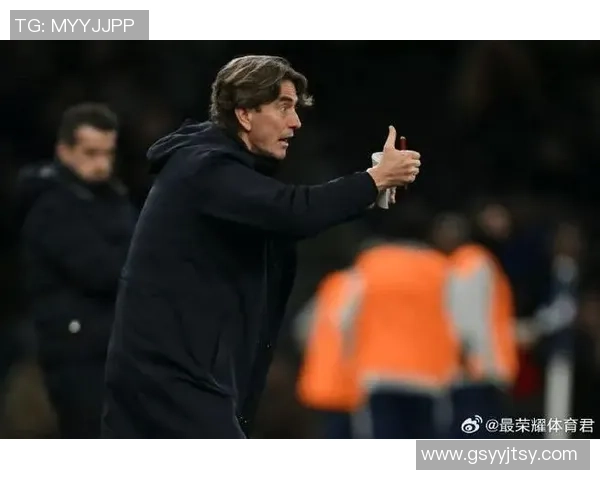 弗兰克：防卫型教练？我带的队进球挺多的；幸亏自己不碰社媒